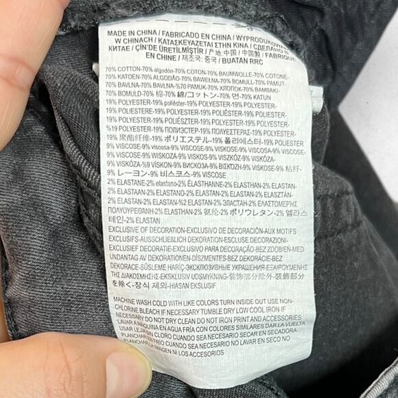 Vans Women's Size 5/27 Low Cut Skinny Distressed Jeans Wash Out Black Stretch - Picture 6 of 6